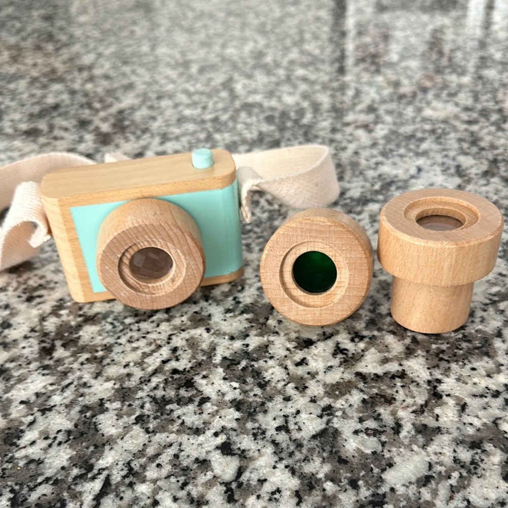 The Manhattan Toy Company. Wooden Toy Camera with Interchangeable Lenses